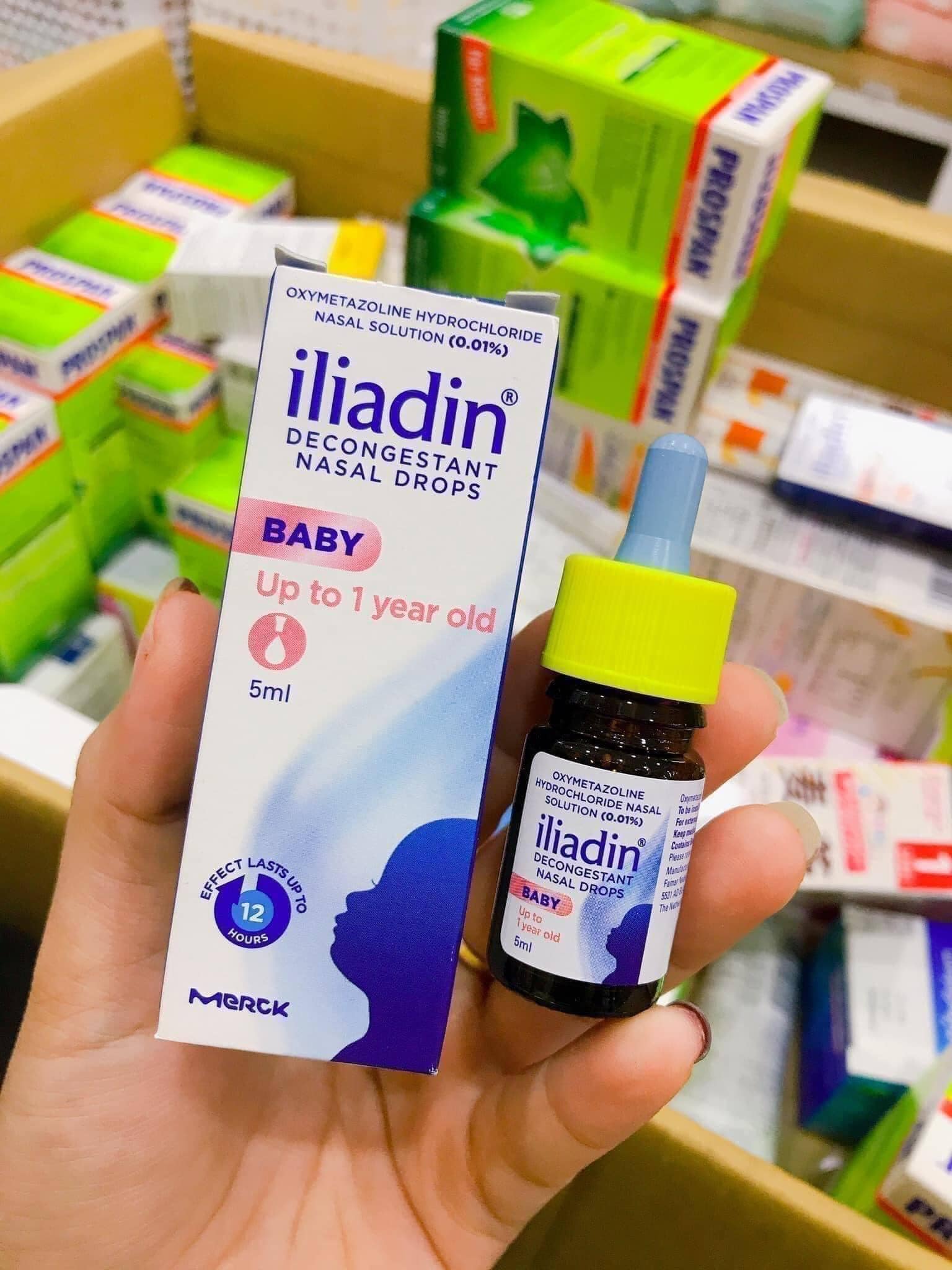 Nhỏ mũi iliadin cho bé