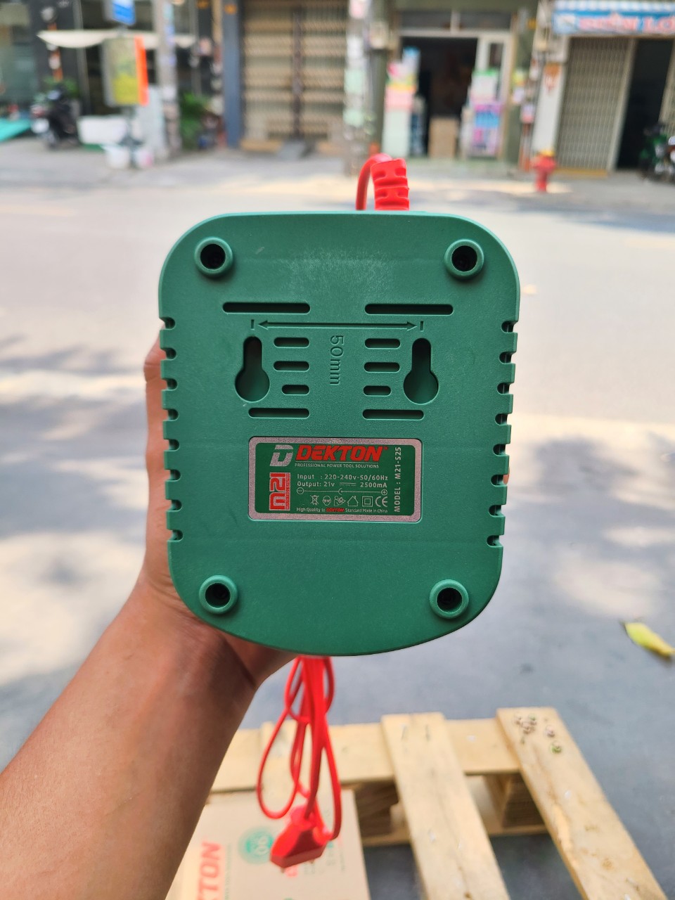 Sạc 21V hệ M21 Dekton S25 thế hệ mới