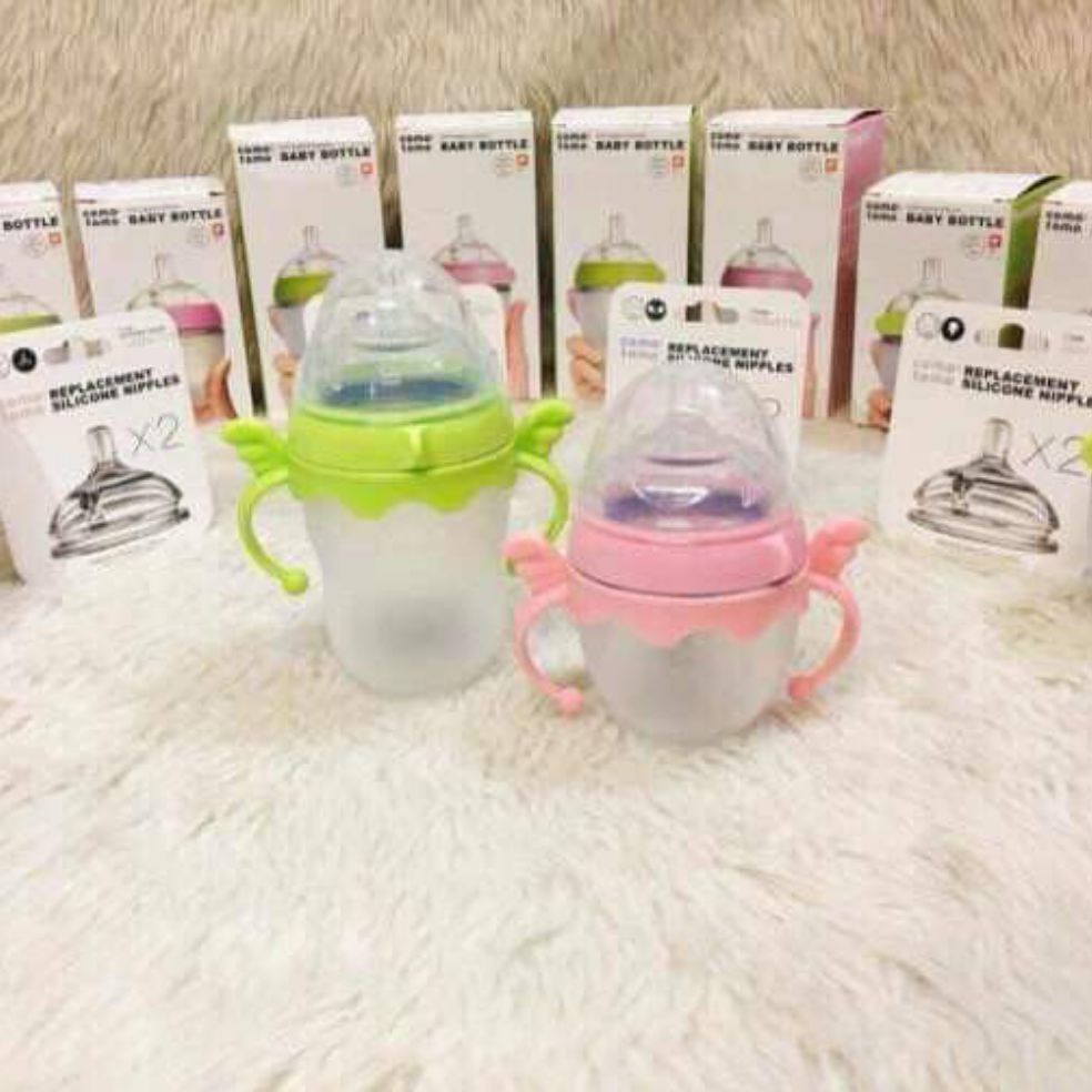 Bình sữa comotomo 250ml núm ti 2 tia (màu xanh/hồng)  [tặng kèm tay cầm]