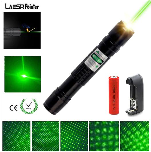 Đèn Chiếu Laser 303 Tia Xanh - Đỏ Cao Cấp Tặng Kèm Bộ Sạc