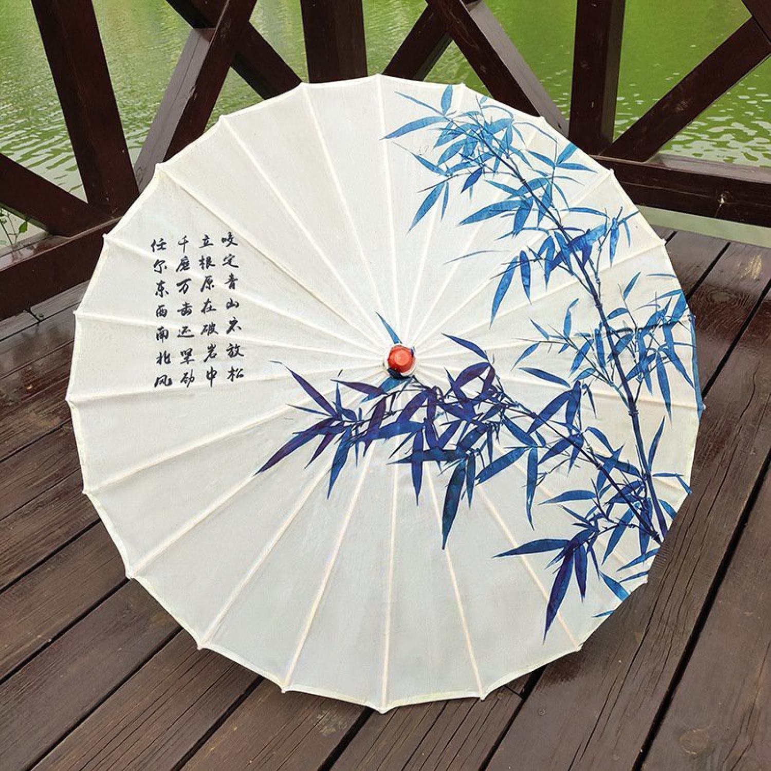 Ô dù họa tiết giấy cổ trang thanh lịch