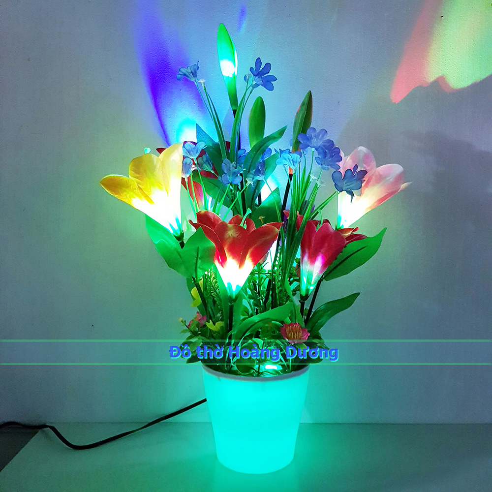 Hoa Ly trang trí có đèn Led đổi màu