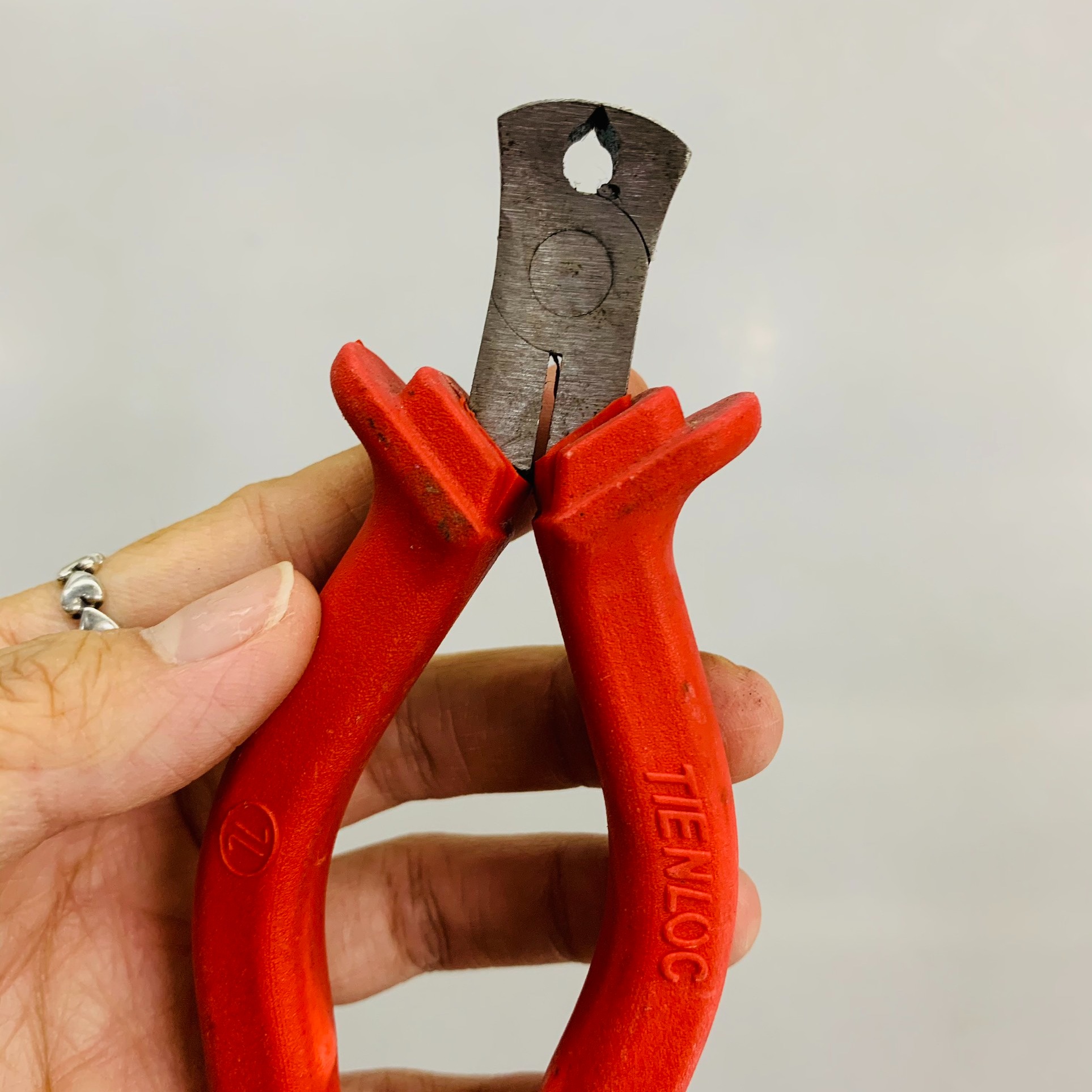 Pliers spit studs mini-pliers crab