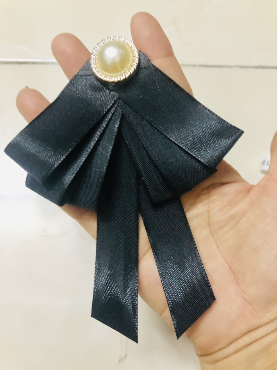[HCM]Cài áo mặt vuông đá. KT 10 X 15cm