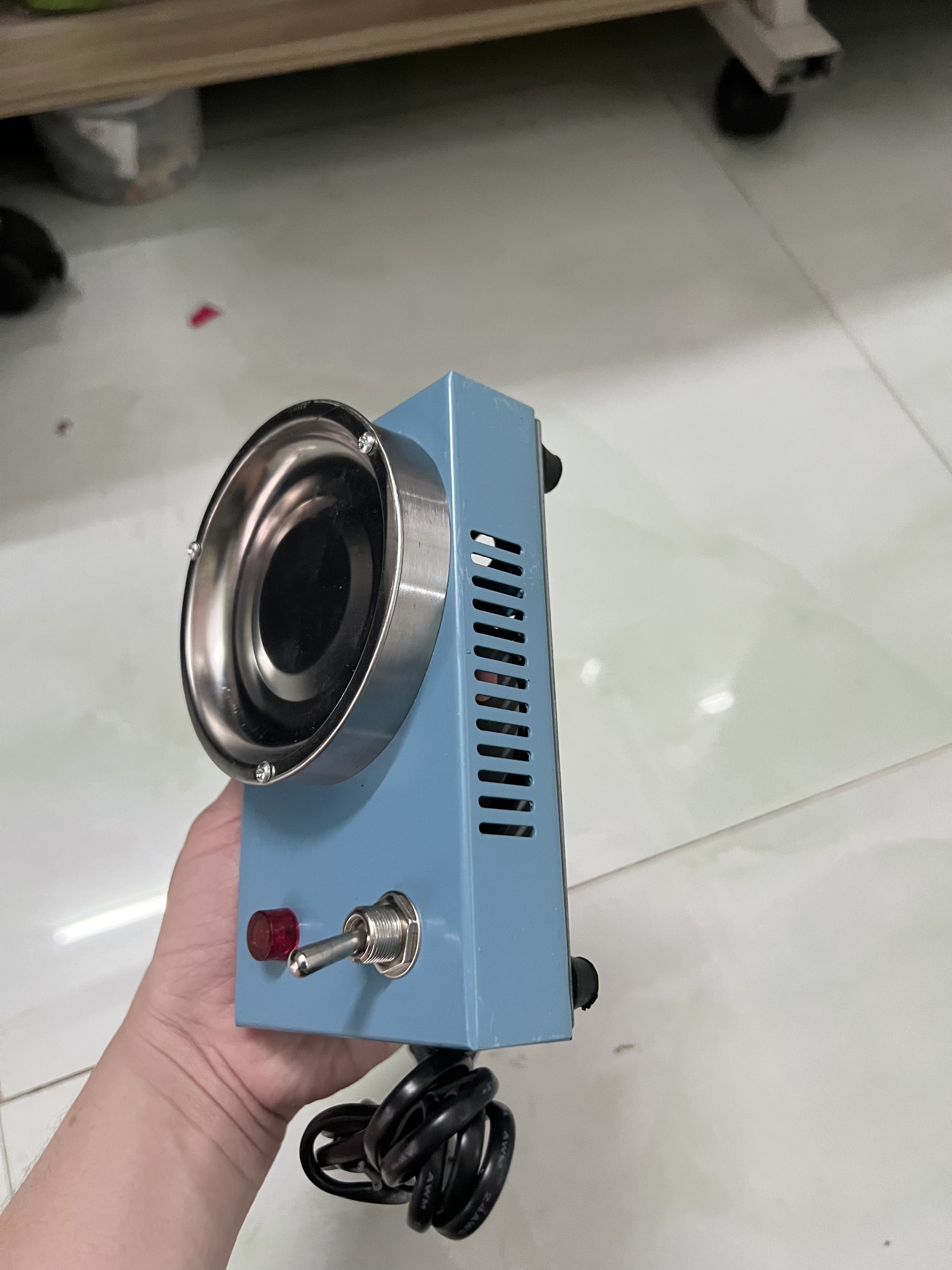 Bếp nấu keo nến ( silicon ) , ( tặng 10 cây keo nến )