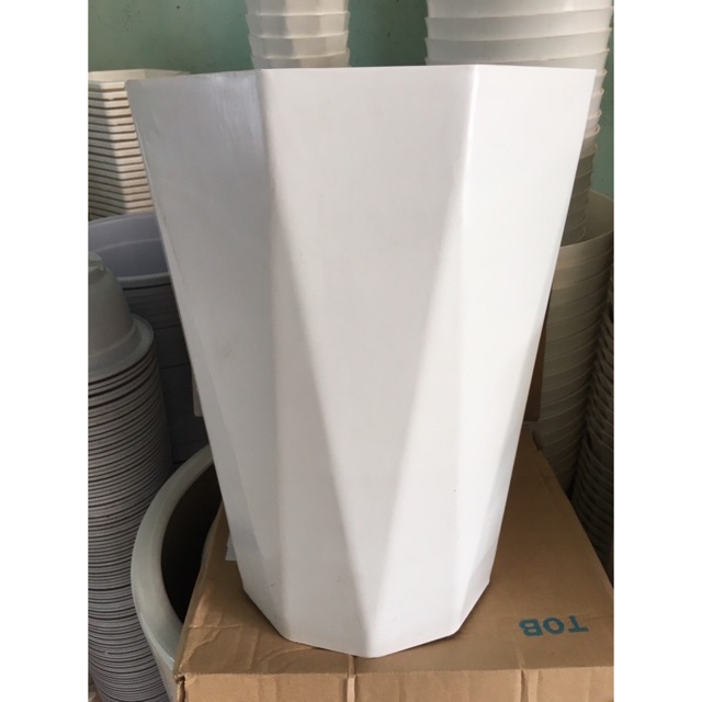 Chậu Nhựa Kim Cương Trắng