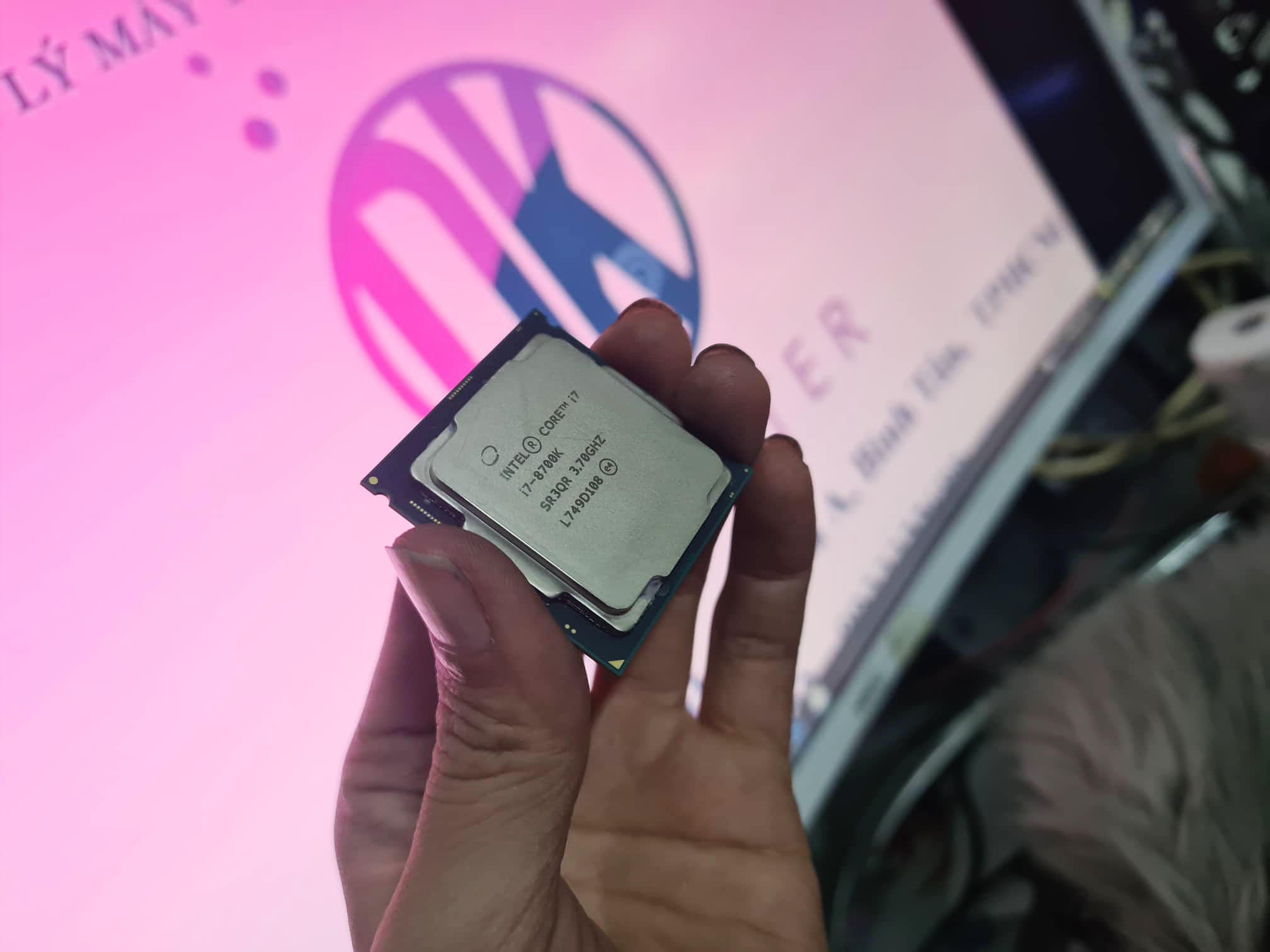 CPU Intel Core i7 8700K TRAY_Bảo hành 03 tháng