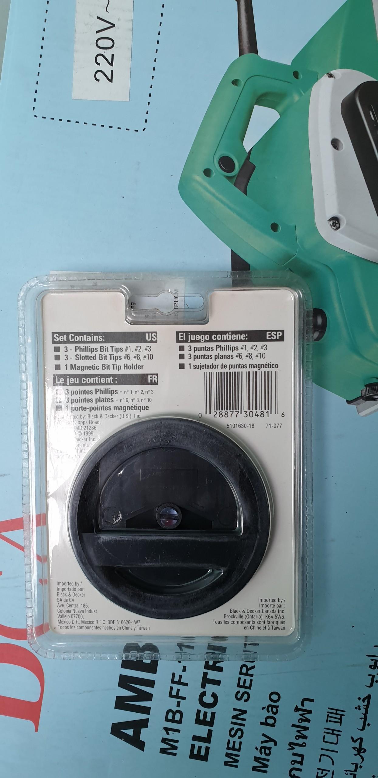 Bộ mũi vít 7 cái Black and Decker 71-077