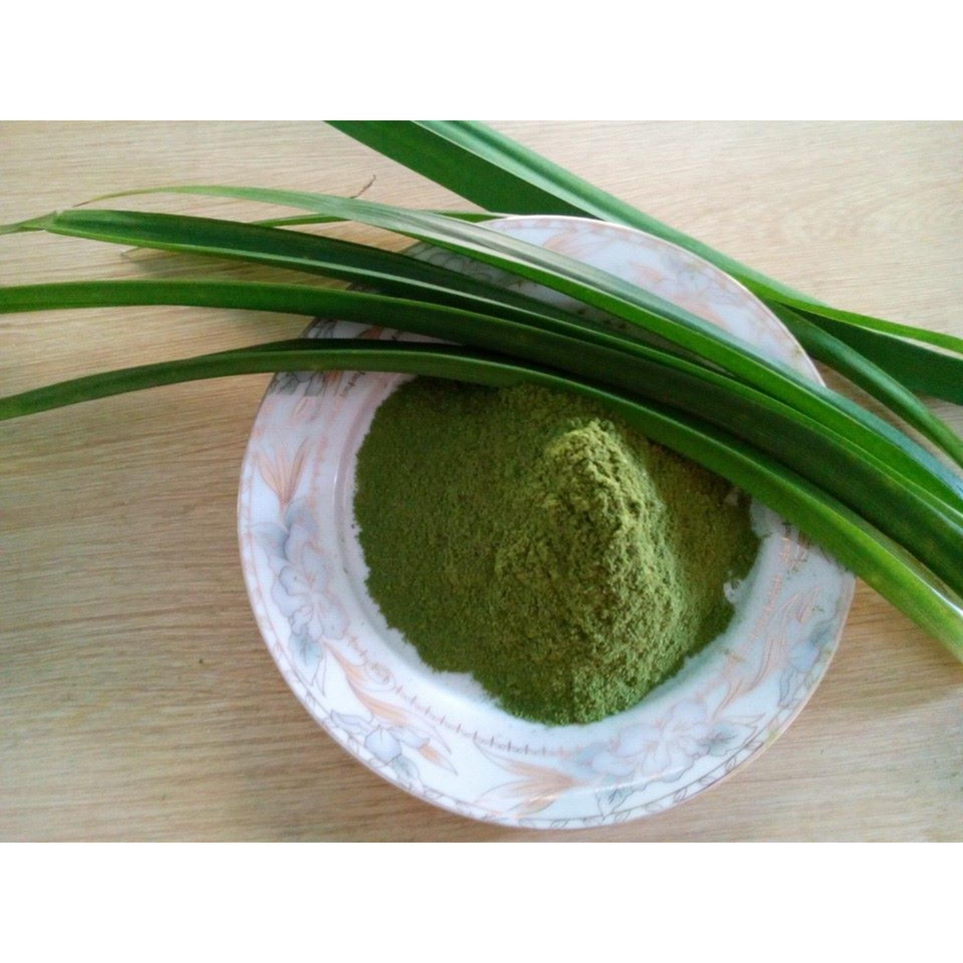 Bột lá dứa thơm, Bột lá nếp, Bột màu 100% nguyên liệu thiên nhiên, dùng tạo màu tự nhiên, an toàn cho sức khỏe người dùng