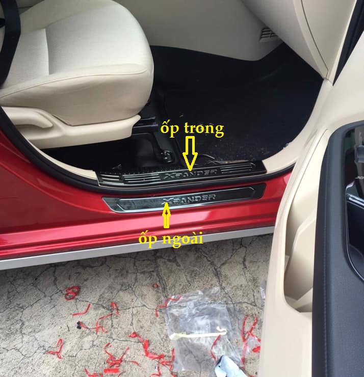 Ốp bậc trong ngoài Xpander 2020 hàng titan cao cấp