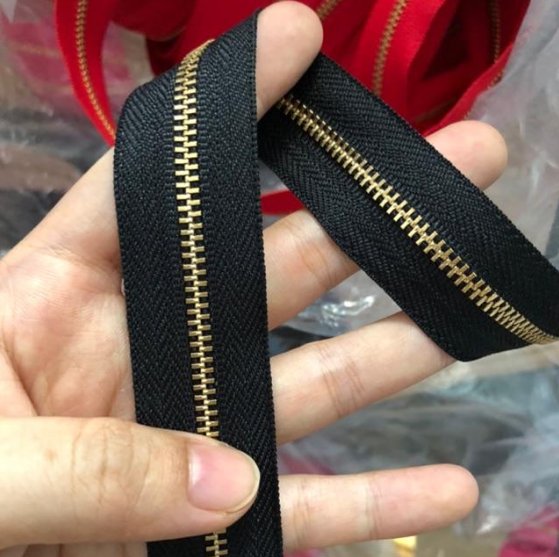 dây kéo mét răng 3 làm túi xách (không đầu kéo răng 3, chặn kéo)