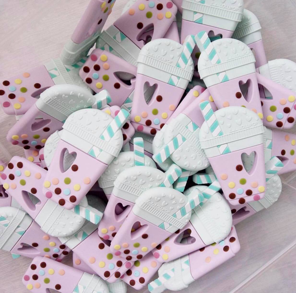 LOULOU LOLLIPOP Gặm Nướu Canada