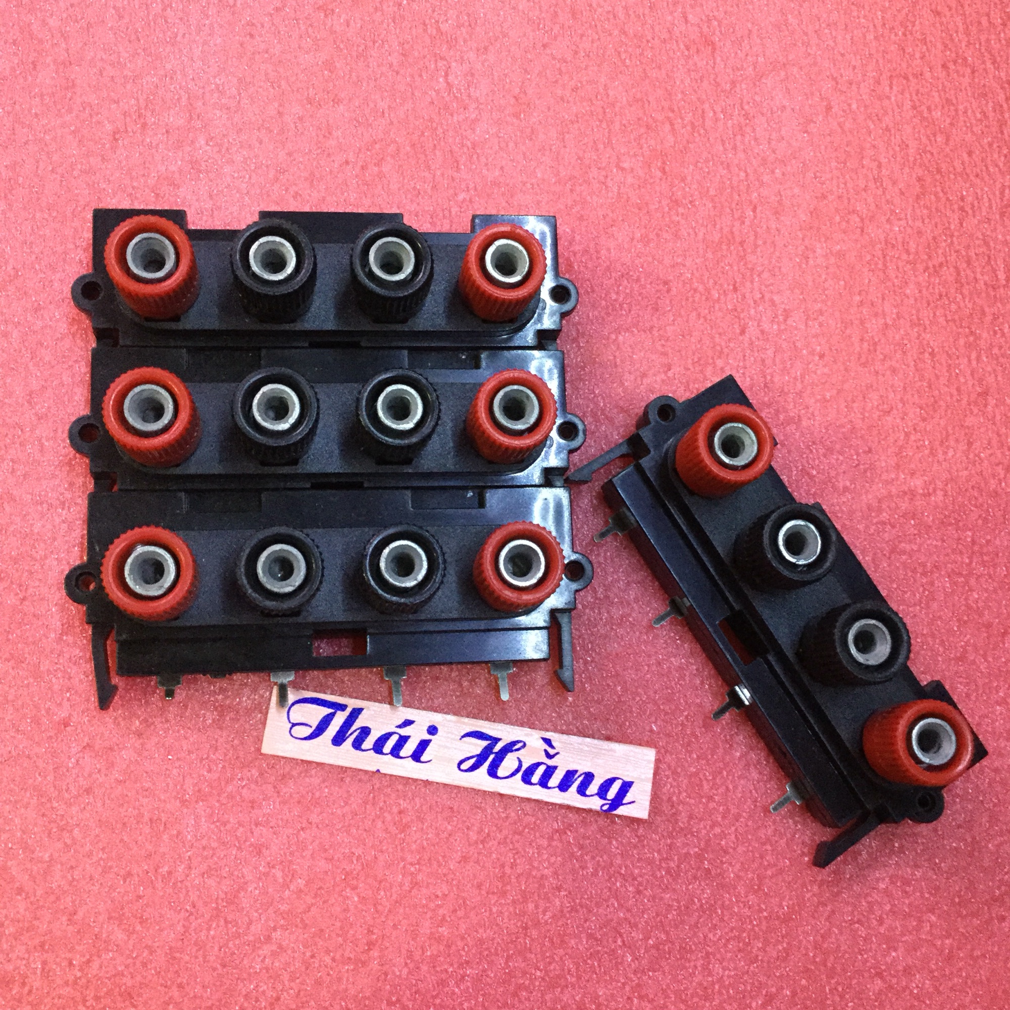 Trạm kẹp dây loa wp4-13 nút 4 trắng
