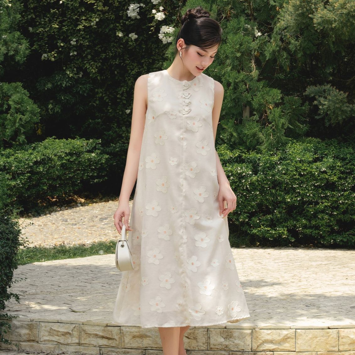Voucher siêu sale 15% OLV - Đầm hoa suông Erin Fleur Dress