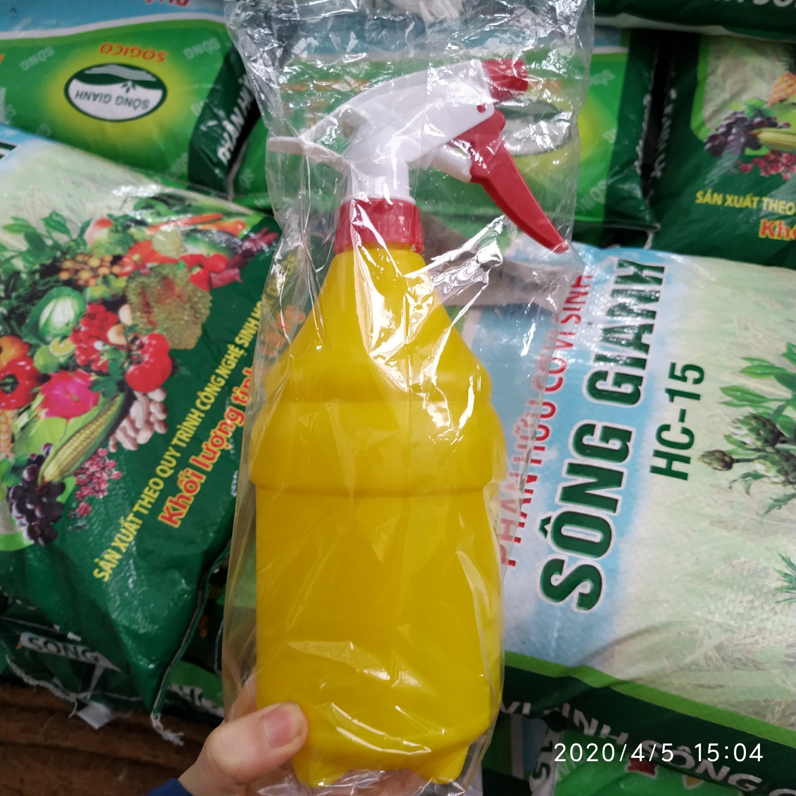Bình tưới cây 1 lít