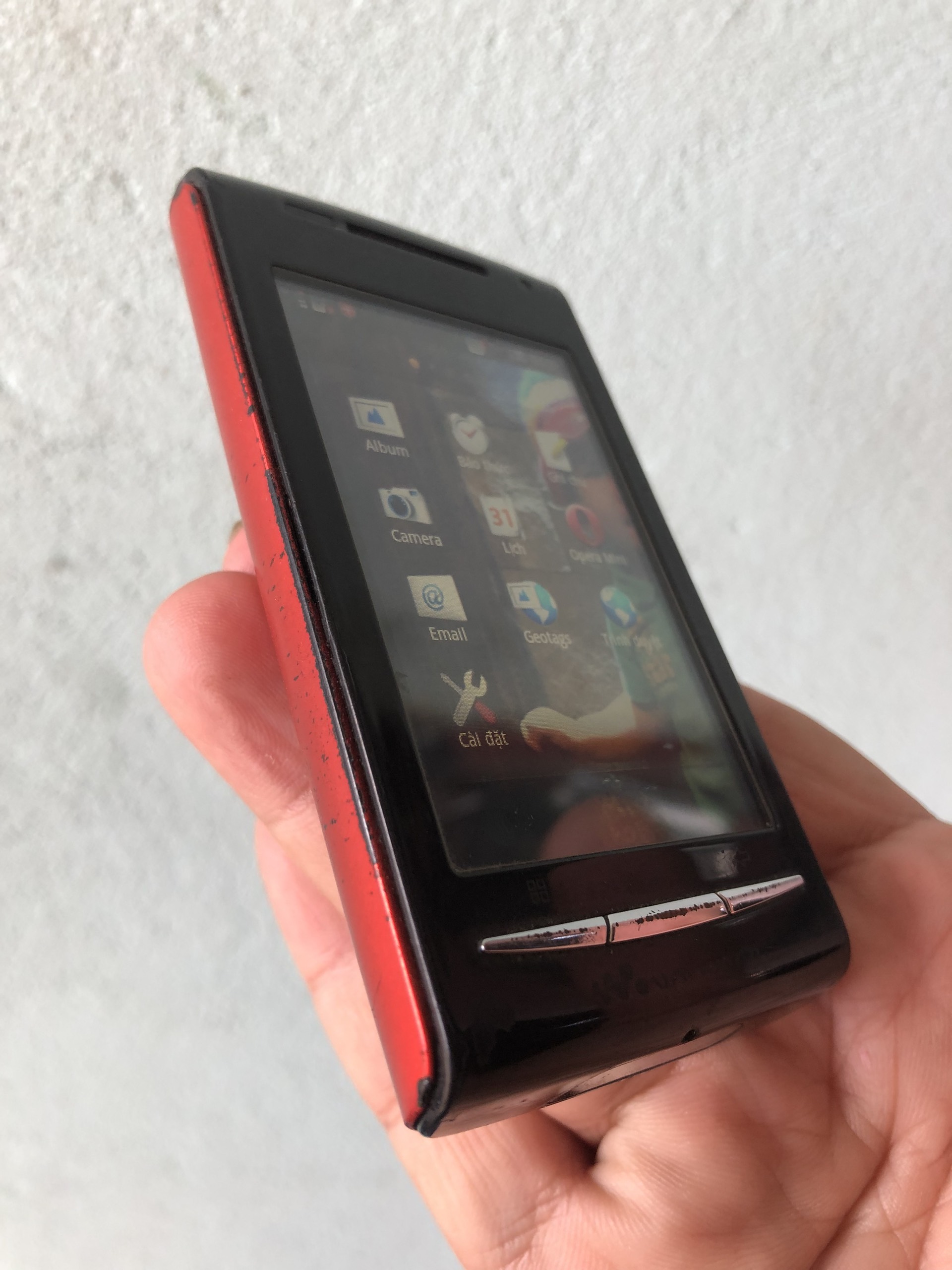 Sony-Ericsson-X8
