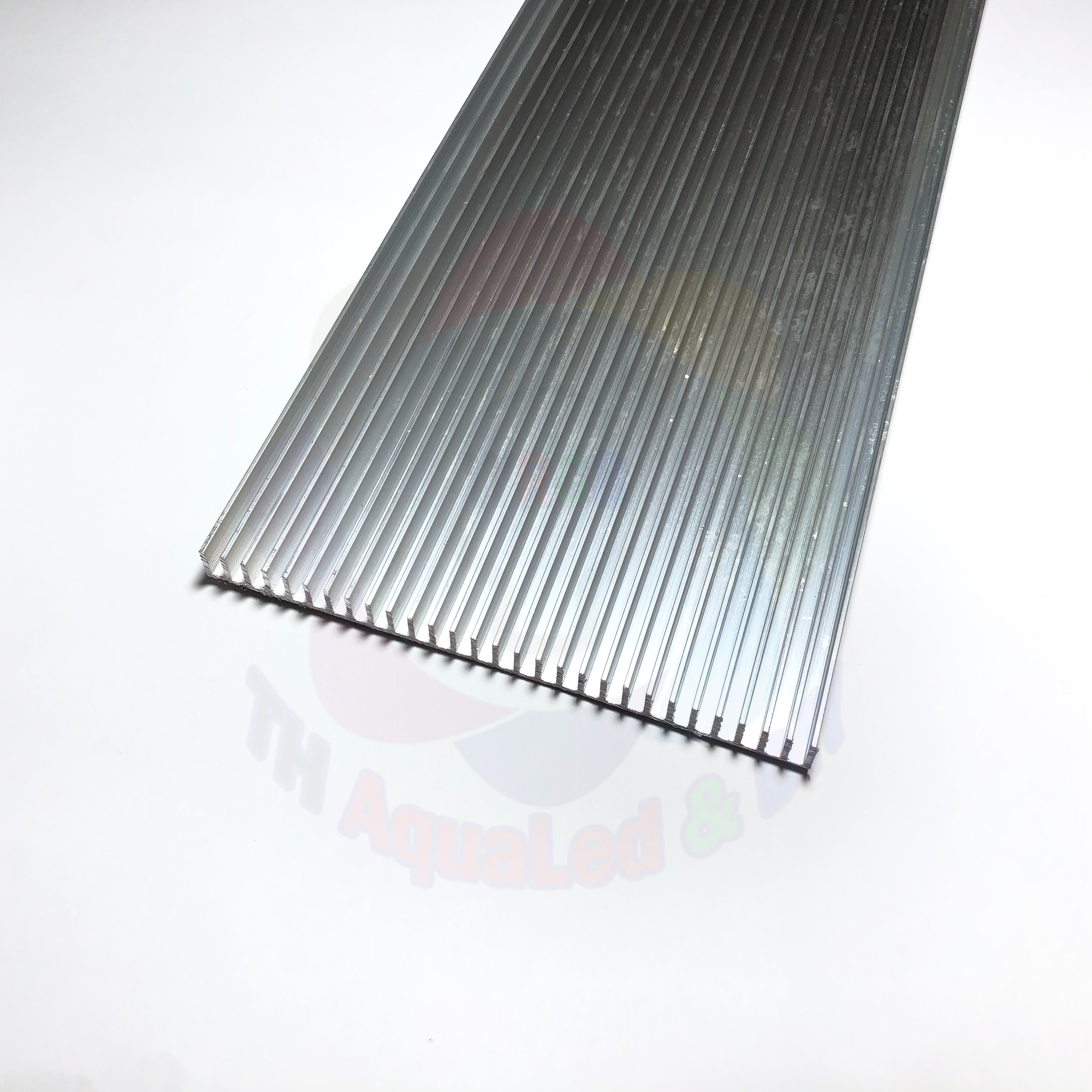 Nhôm tản nhiệt TH130 PLUS cho đèn LED thủy sinh, tản nhiệt nhanh cho các loại máng đèn LED