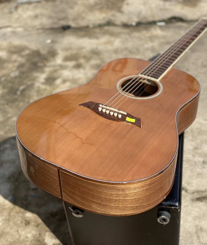 Đàn guitar gỗ lim nguyên tấm dáng D đầy