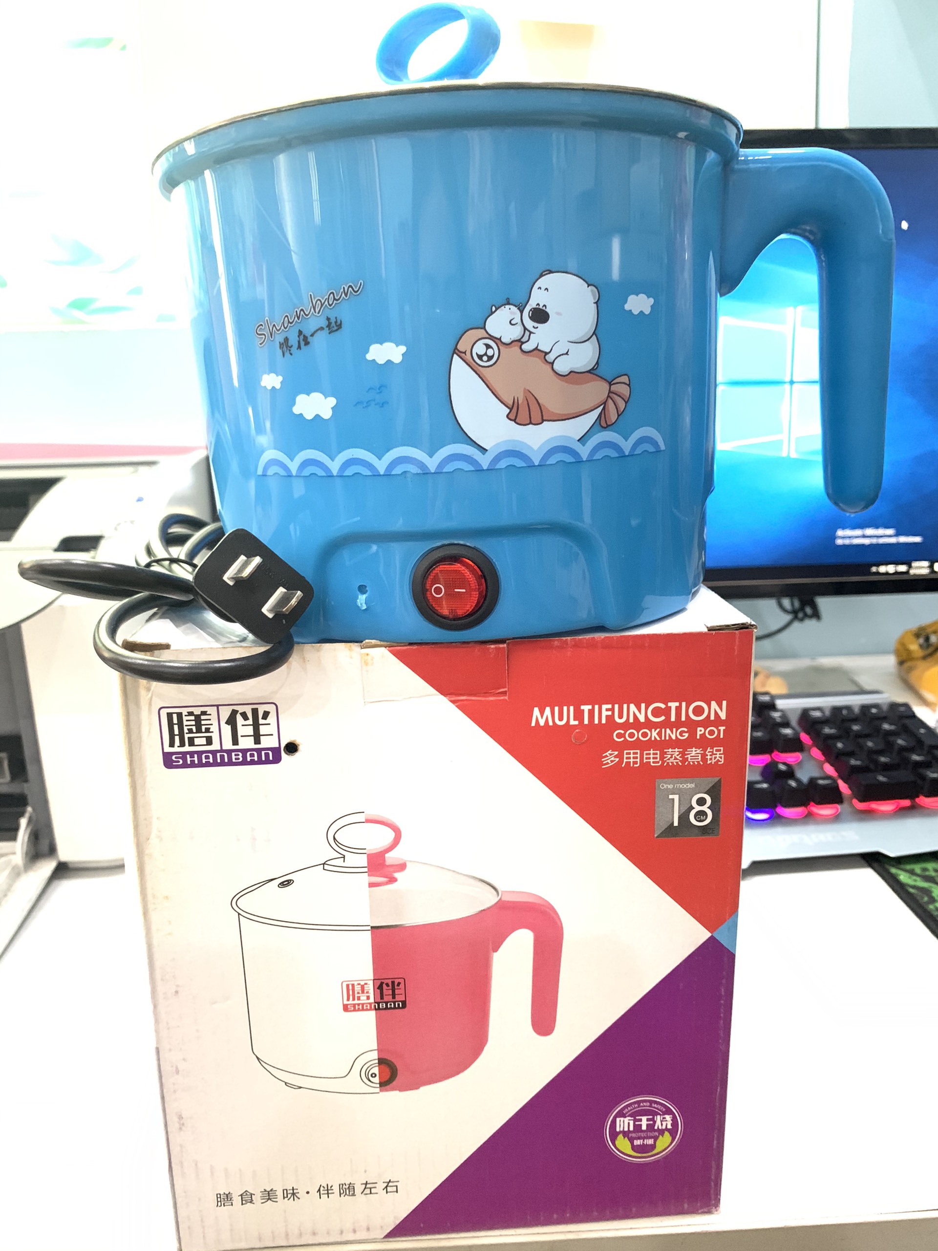 Ca nấu mì Dat tiện lợi