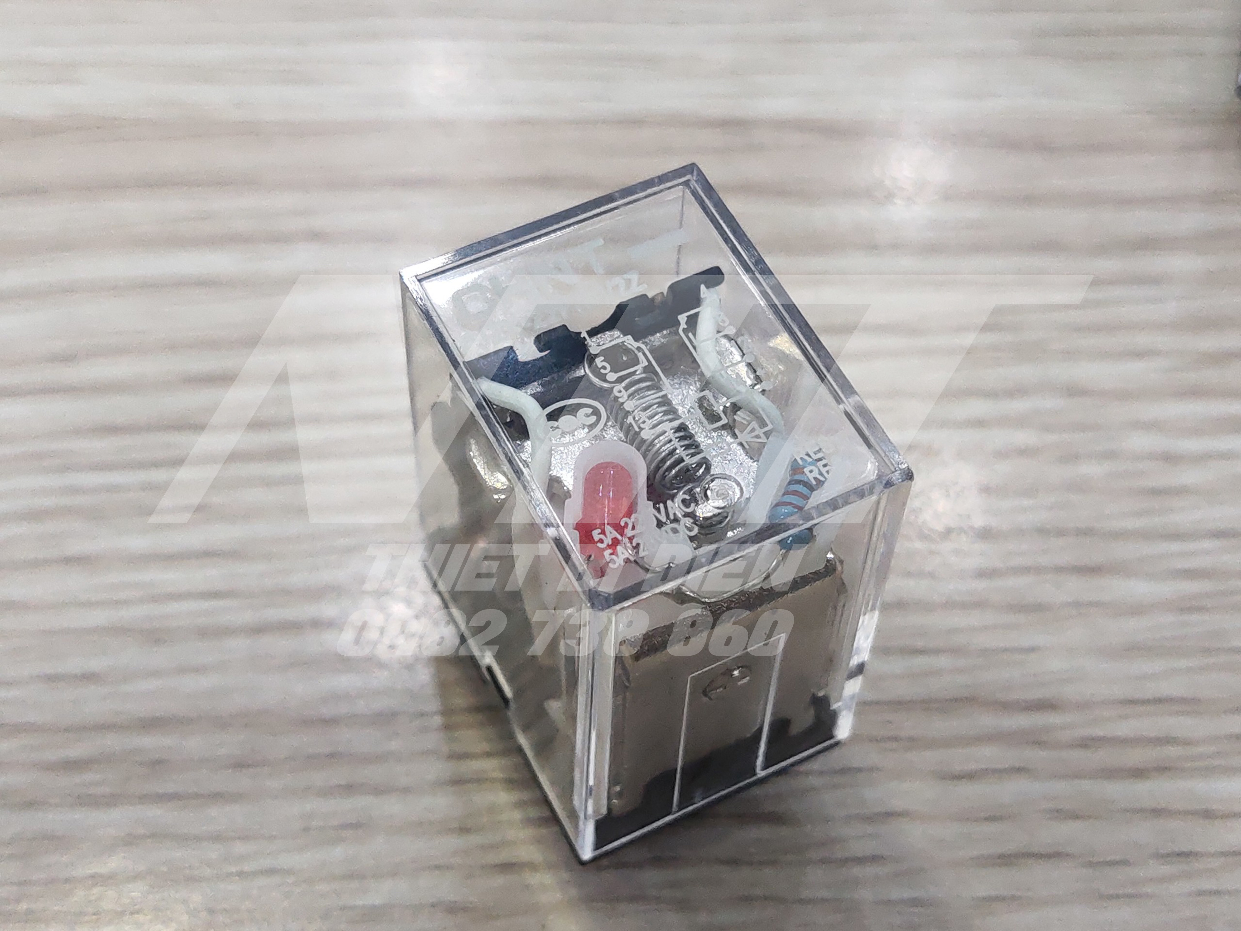 Relay kiếng 8 chân dẹp nhỏ jzx-22fd chint