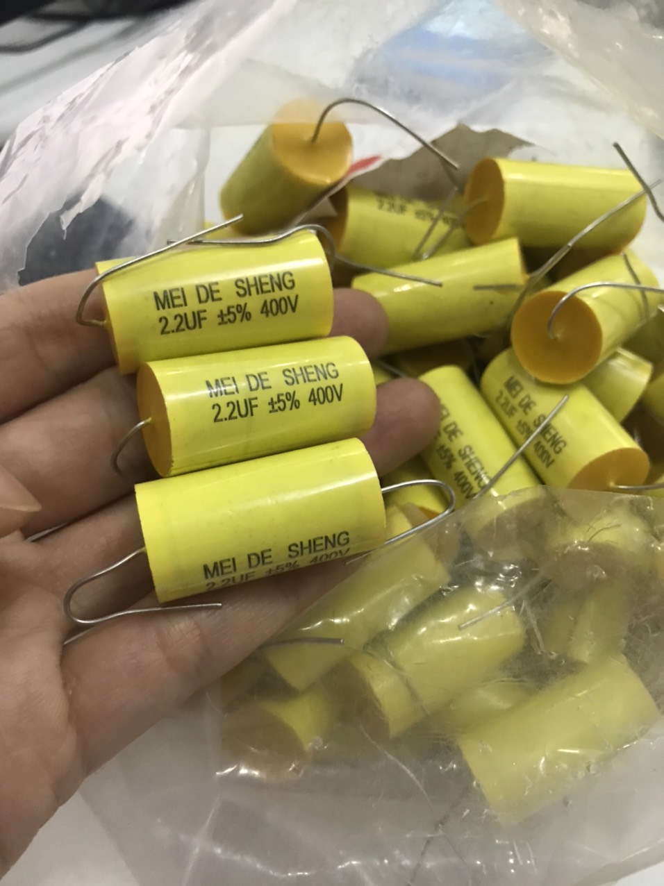 Tụ loa treble 22mf 100v 1 cặp 2 cái