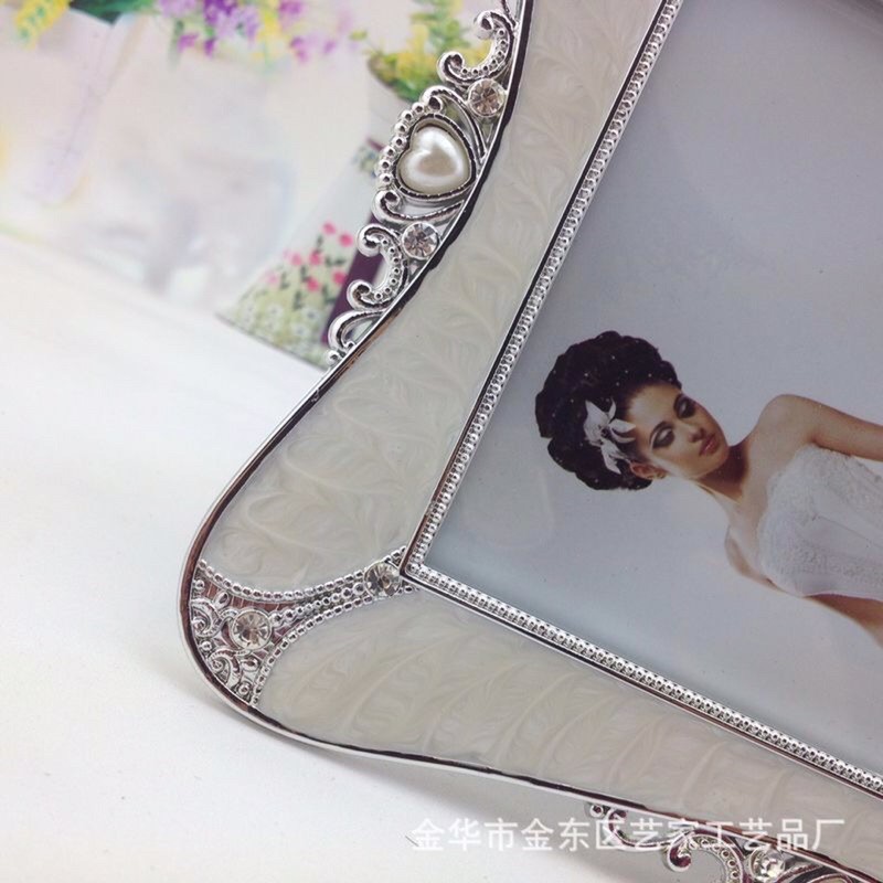 khung ảnh để bàn phong cách retro