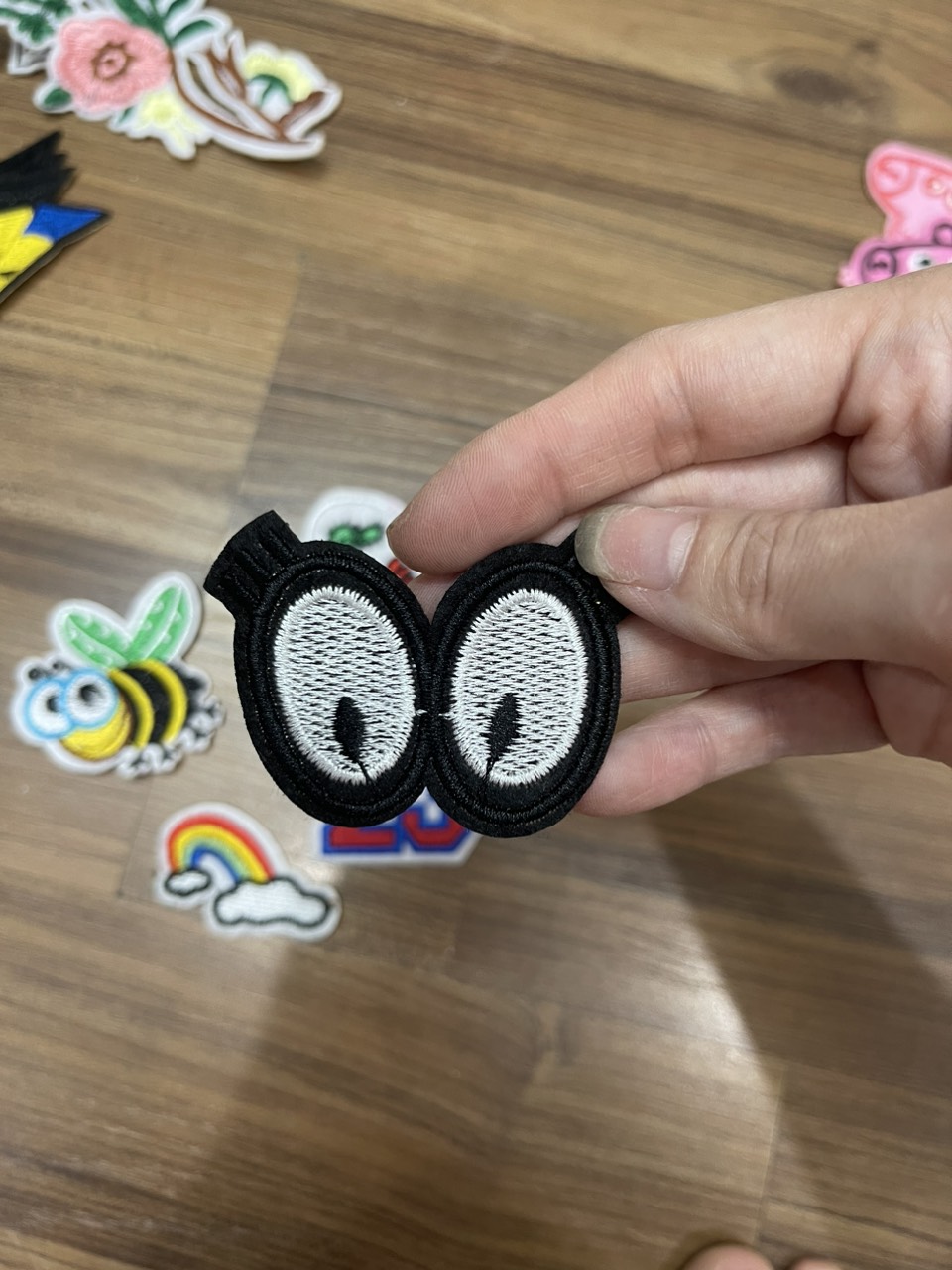 Miếng Sticker Thêu Ủi hình logo các hình ngộ nghĩnh