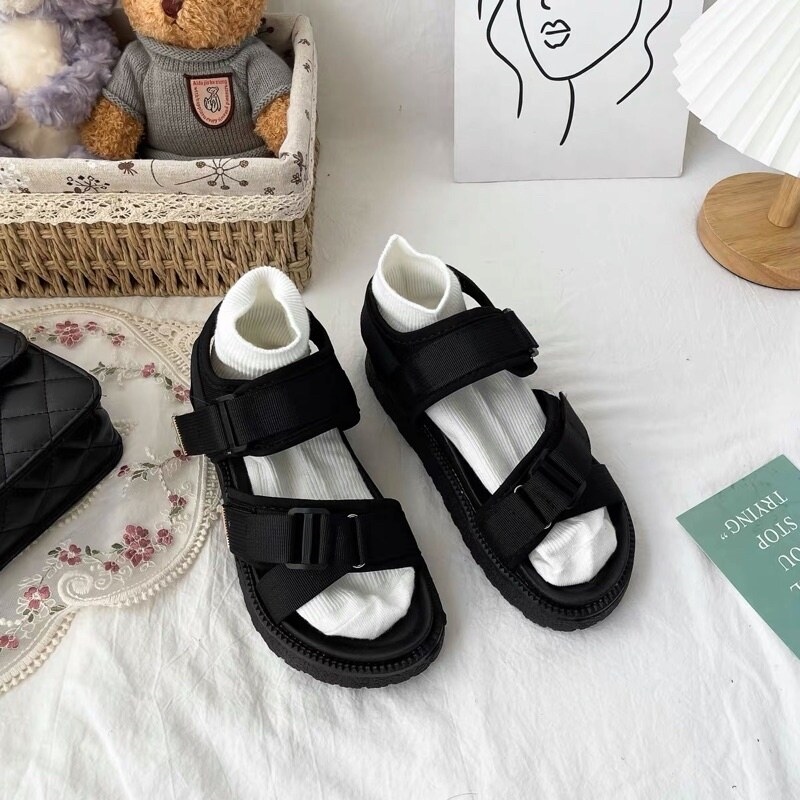 TÍNH ULZZANG CÁ G982 SANDAL ĐEN CHÉO 2022 QUAI