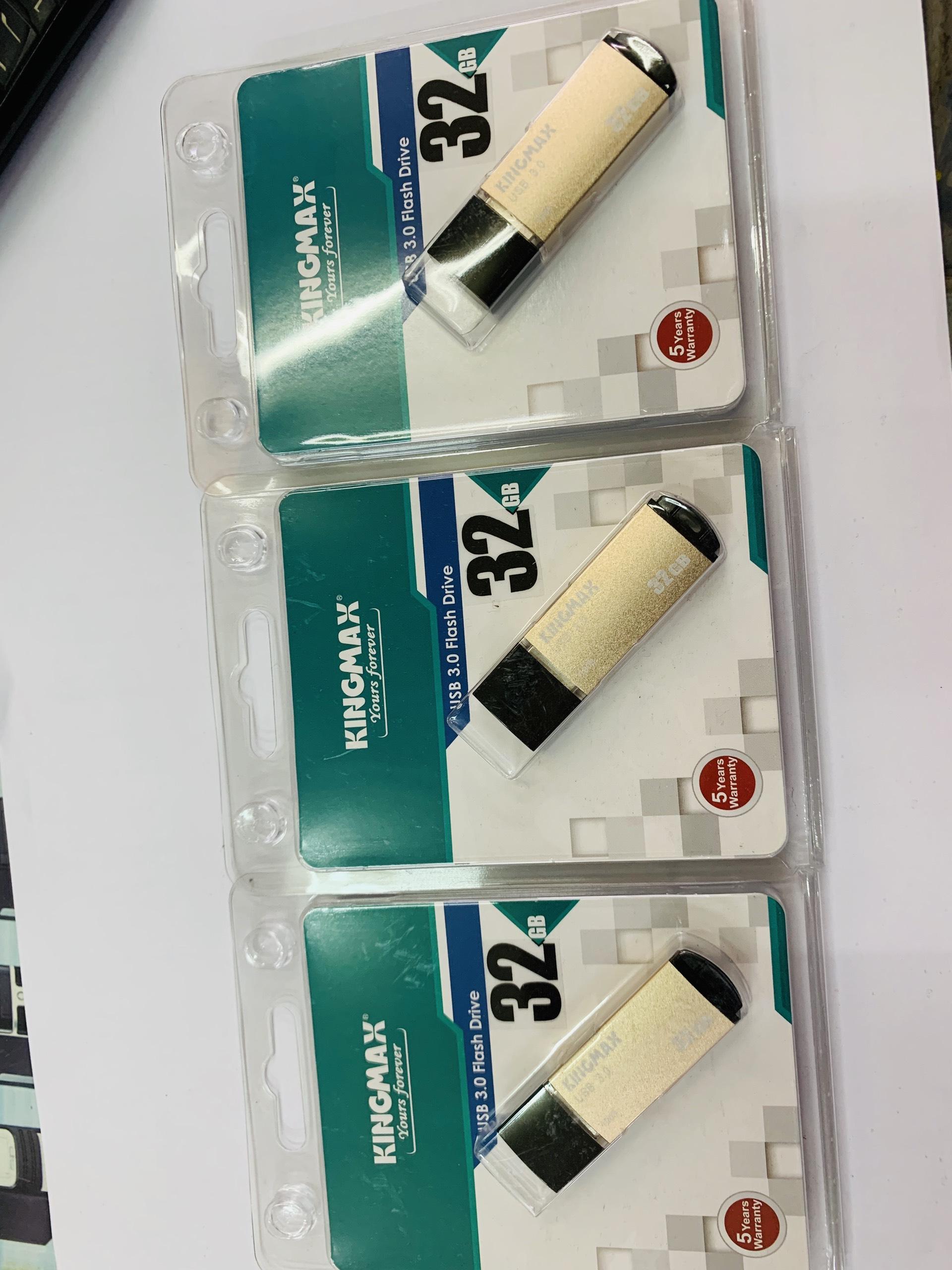 [HCM]USB 32GB KINGMAX MB-03