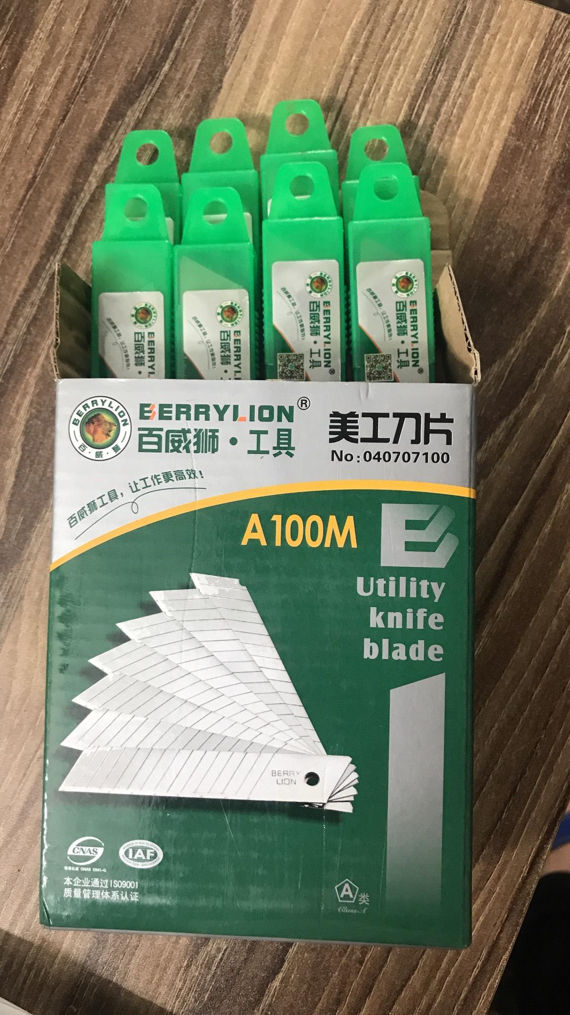 LƯỠI DAO RỌC GIẤY BERRYLION ( 1 hộp = 200 lưỡi )