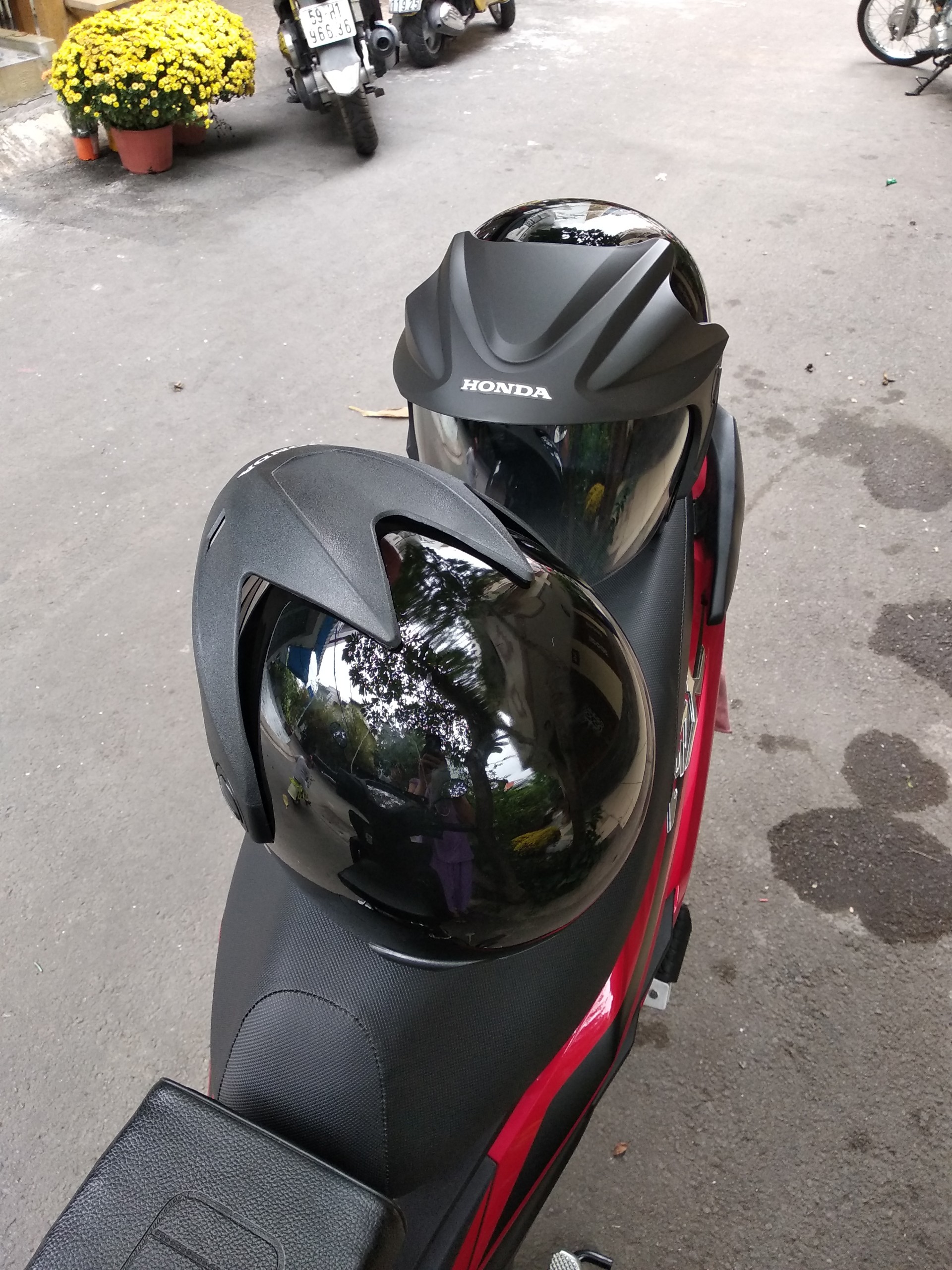 Nón bảo hiểm 3/4 Honda nhập Indonesia