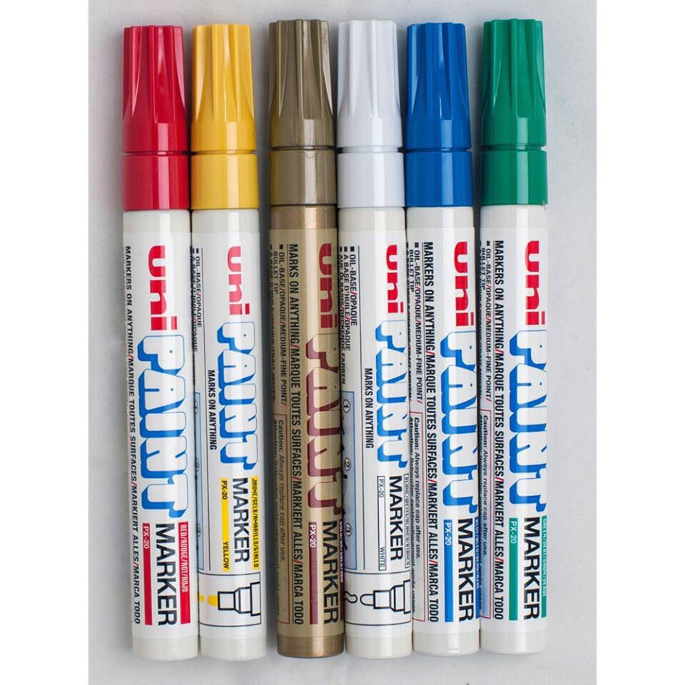 Bút sơn Uni paint PX 20