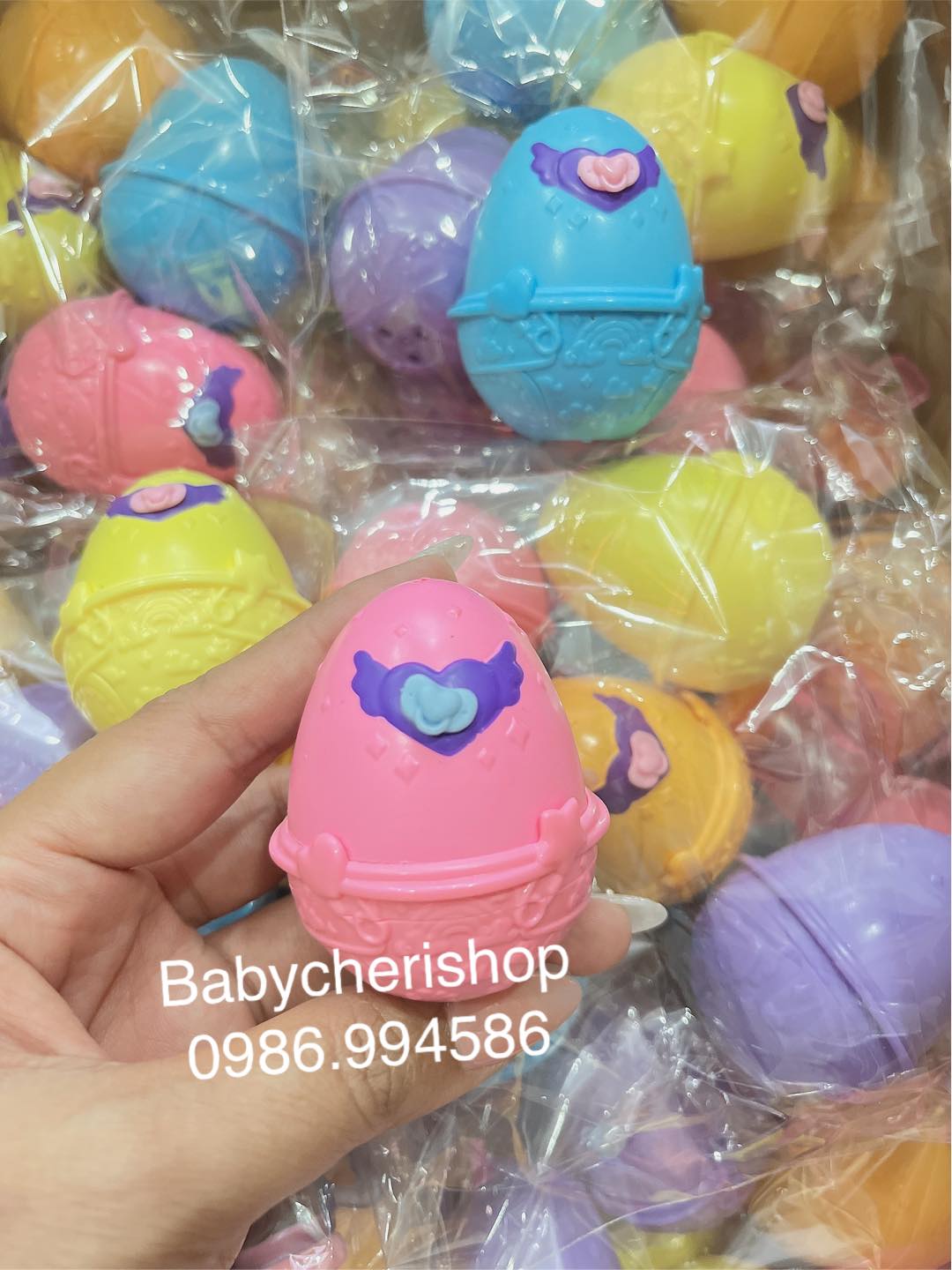 Set 5 trứng Hatchimals Alive Water Hatch mẫu mới tương tác nở thú (Tặng kèm bình bơm nước)