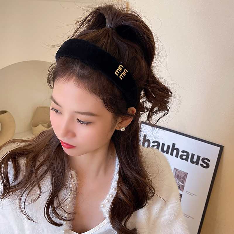 Cài tóc vintage chất nhung mịn - UniLabel