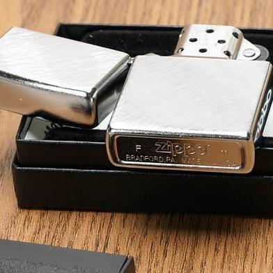 Bật Lửa Zippo Diagonal Weave 28182