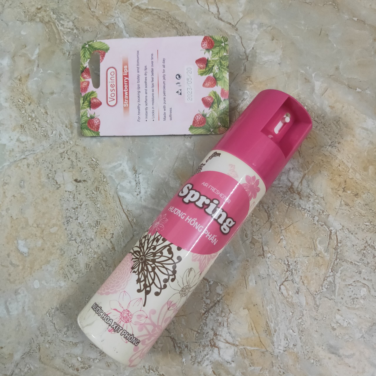 Nước hoa xịt phòng Spring Hương Hồng Phấn 280ml