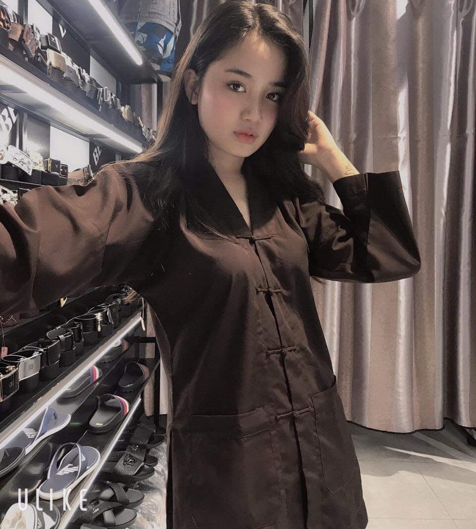 Đồ lam đi chùa - mẫu la hán