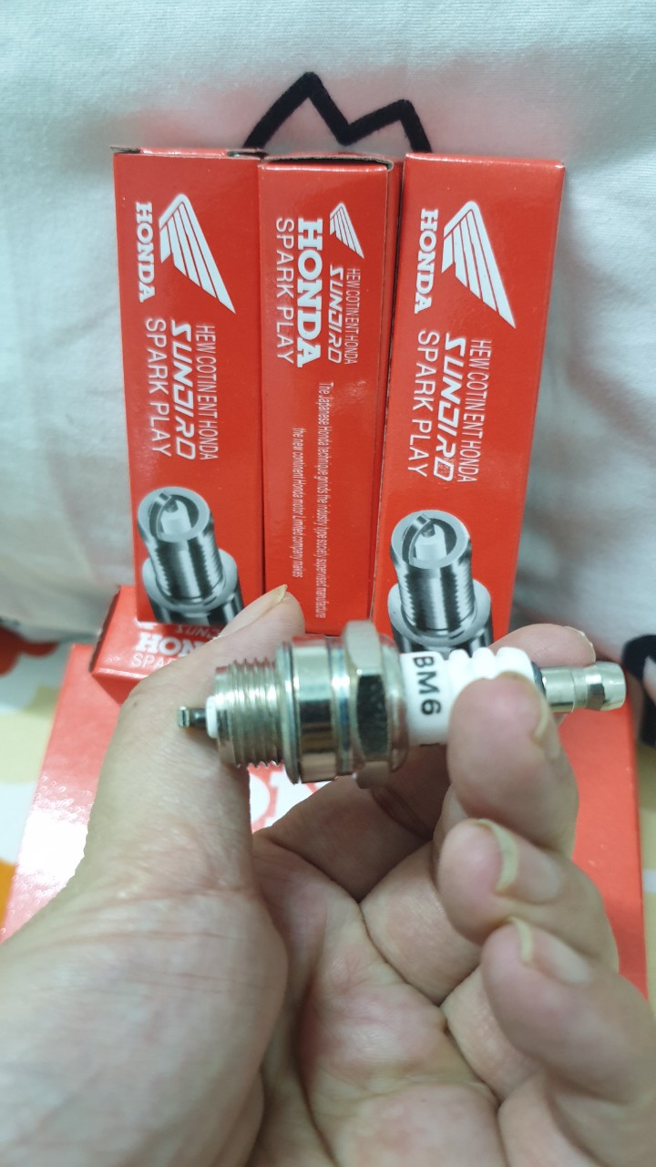 [HCM]Bugi máy cắt cỏ - máy cưa/ 2 thì. HON-DA