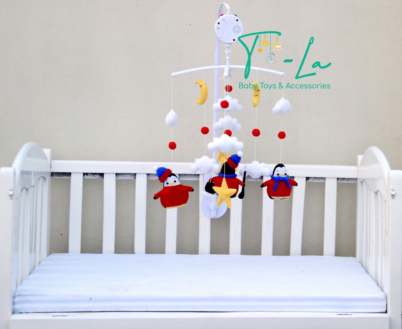 Treo nôi cũi handmade hình chim cánh cụt