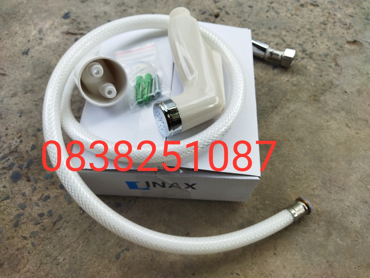 [HCM]Bộ Vòi Xịt Vệ Sinh LINAX Xịt Bồn Cầu toilet Thiết Kế Nhỏ Gọn Hiện Đại Được Sản Xuất Trên Dây Chuyền Công Nghệ Nhật Siêu BềnVòi Xịt Vệ Sinh INAX CFV-102M xịt bồn cầu Cao Cấp Bộ vòi xịt vệ sinh toilet áp lực mạnh