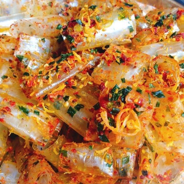 Bánh tráng cuộn trộn sa tế siêu ngon