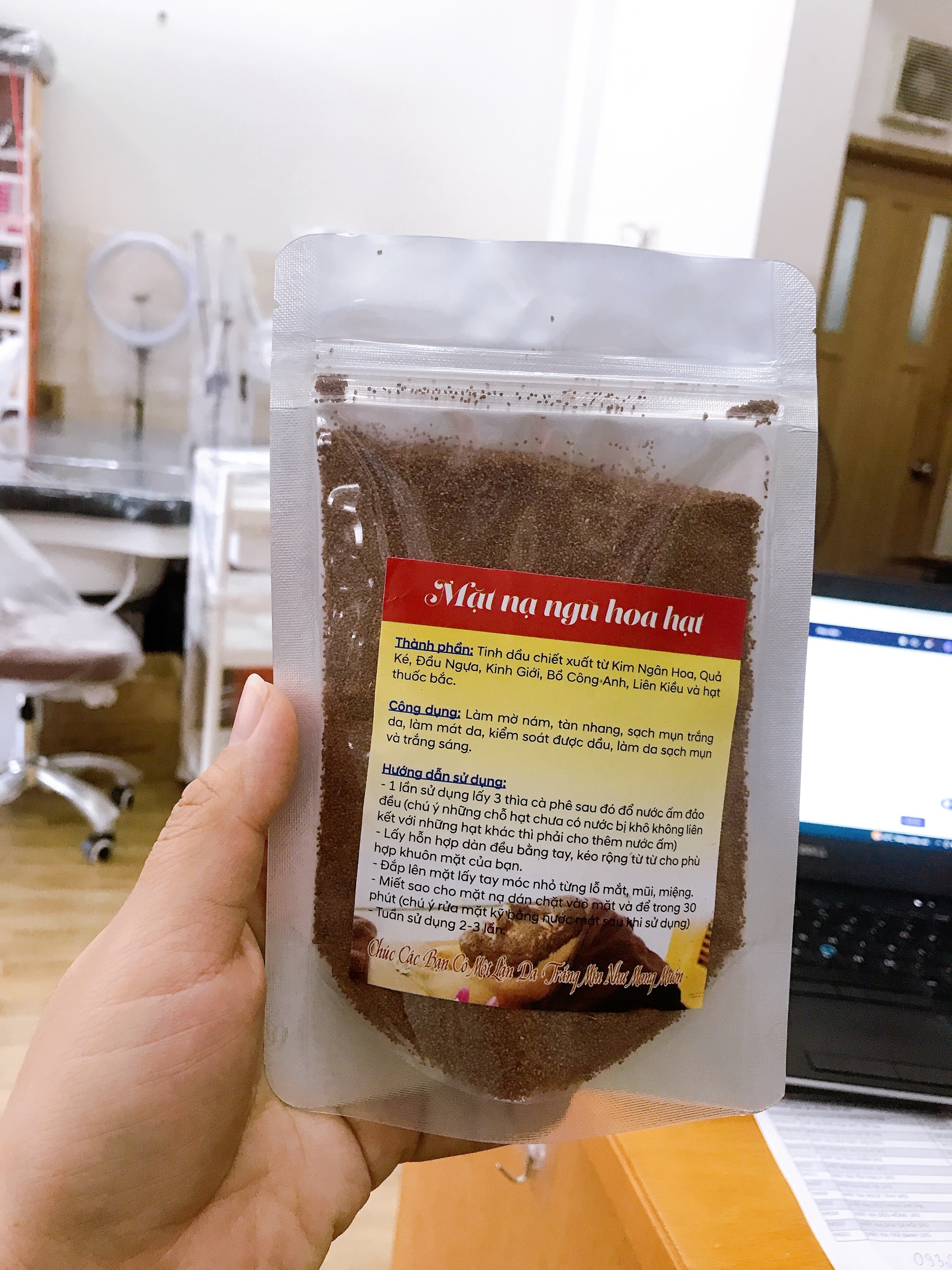 (1KG) MẶT NẠ NGŨ HOA HẠT HÚT NHỜN, TRỊ MỤN
