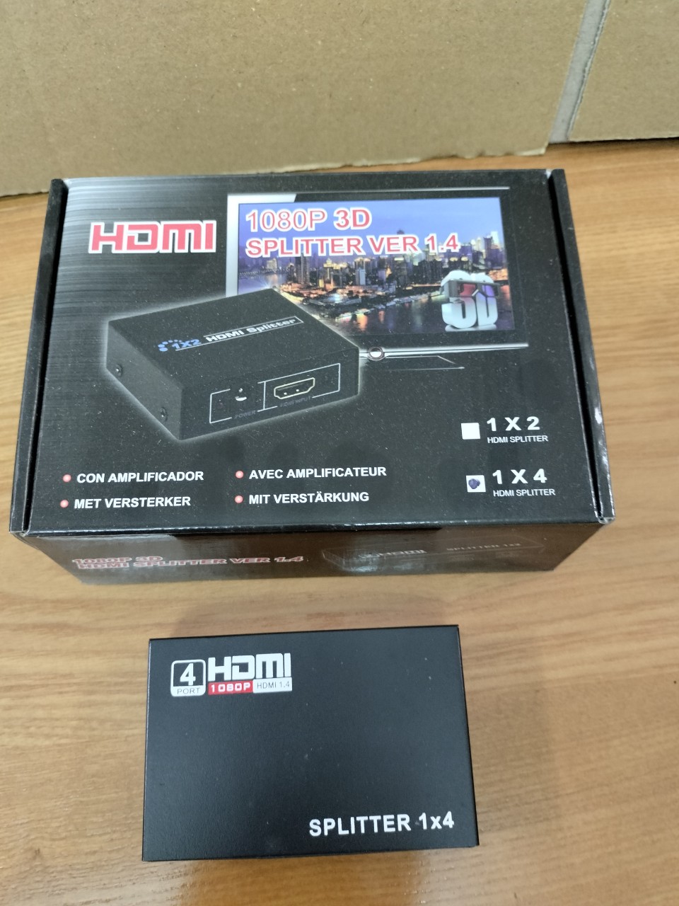 Bộ chia cổng HDMI 1 ra 4 màu đen