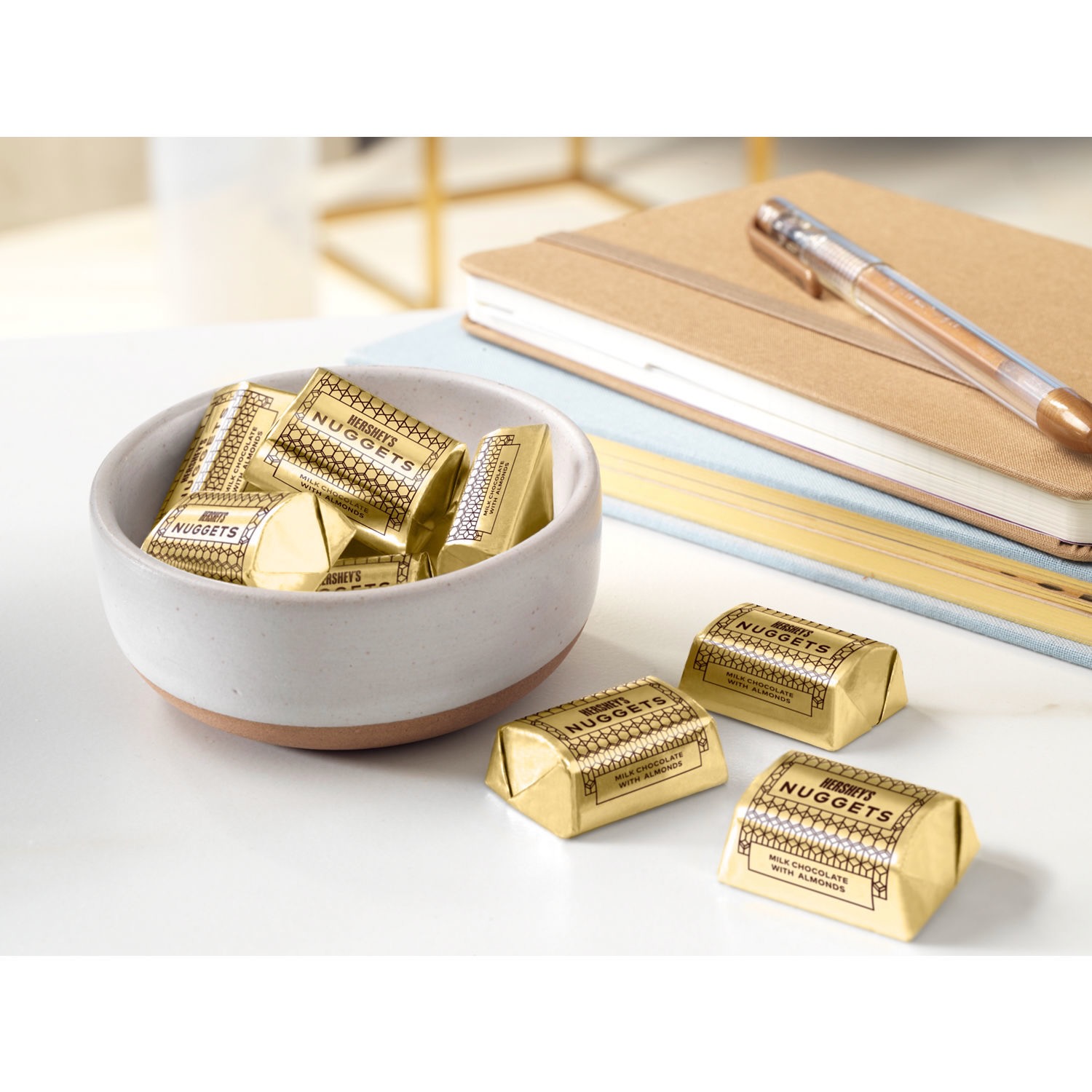 Socola Hershey Vuông Sữa Hạnh Nhân Lớn - Socola Mỹ