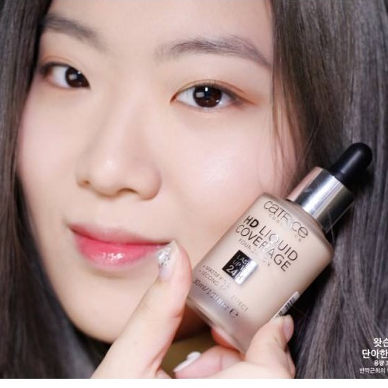 Kem nền Catrice HD Liquid Coverage Foundation