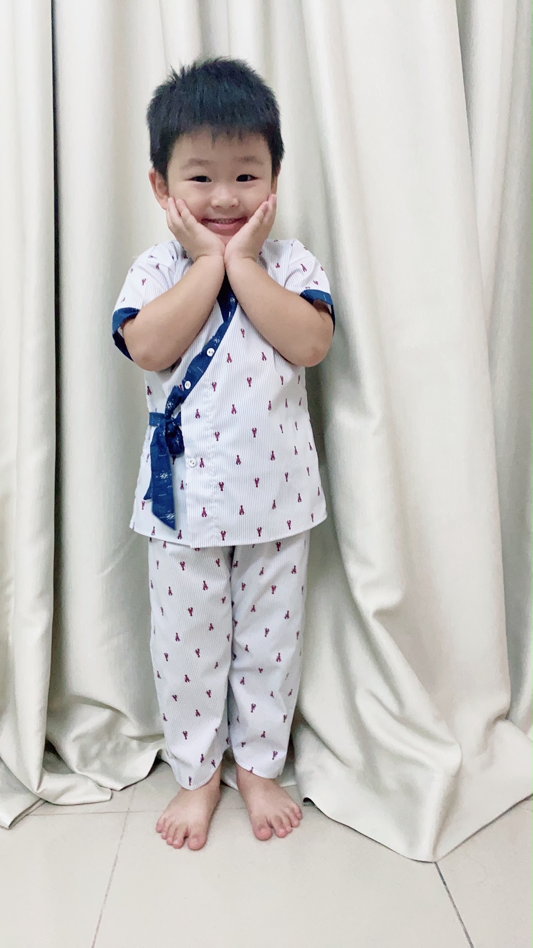 Yukata bé trai ( bé gái ) xám ánh hồng và tôm hùm