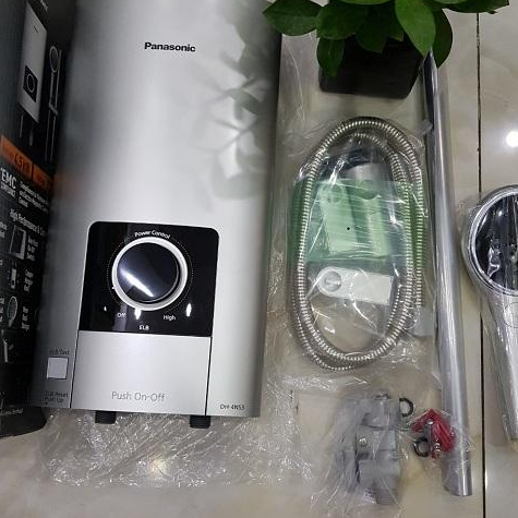 MÁY NƯỚC NÓNG PANASONIC DH-4NS3VS (KHÔNG BƠM TRỢ LỰC)