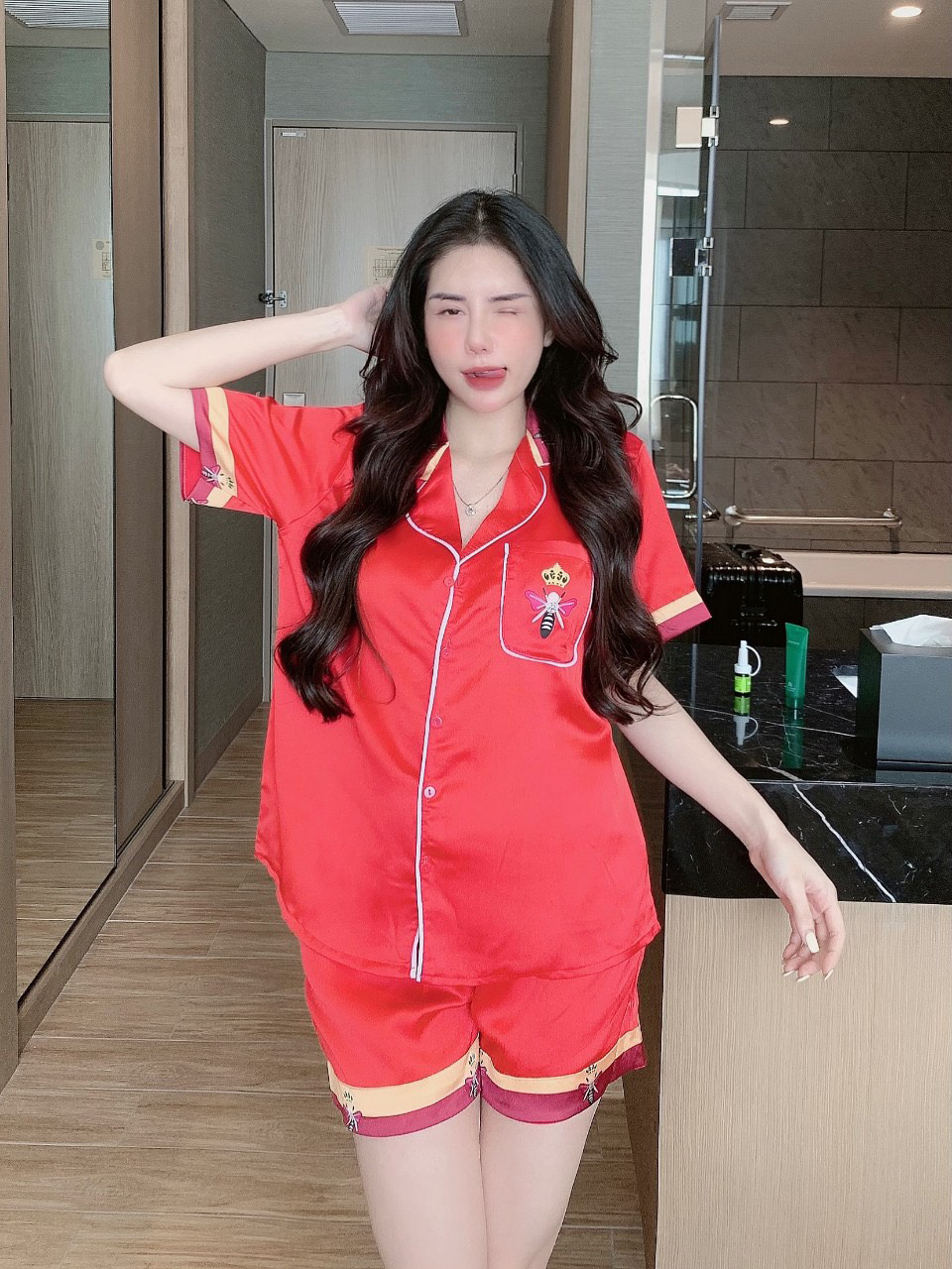 Đồ bộ ngủ mặc nhà lụa satin thiết kế óng mịn