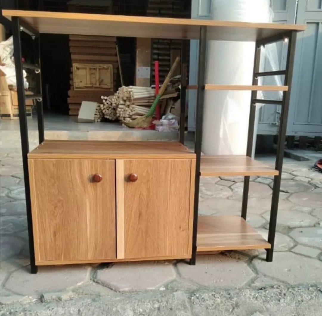Kệ lò vi sóng. Kệ bếp nhiều ngăn. Kích thước 78 x30 x70. Khung sắt sơn tĩnh điện. Gỗ MDF phủ Maletium chống thấm cao cấp (CT-181)