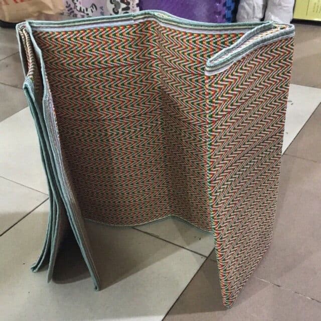 Chiếu nhựa gấp siêu gọn